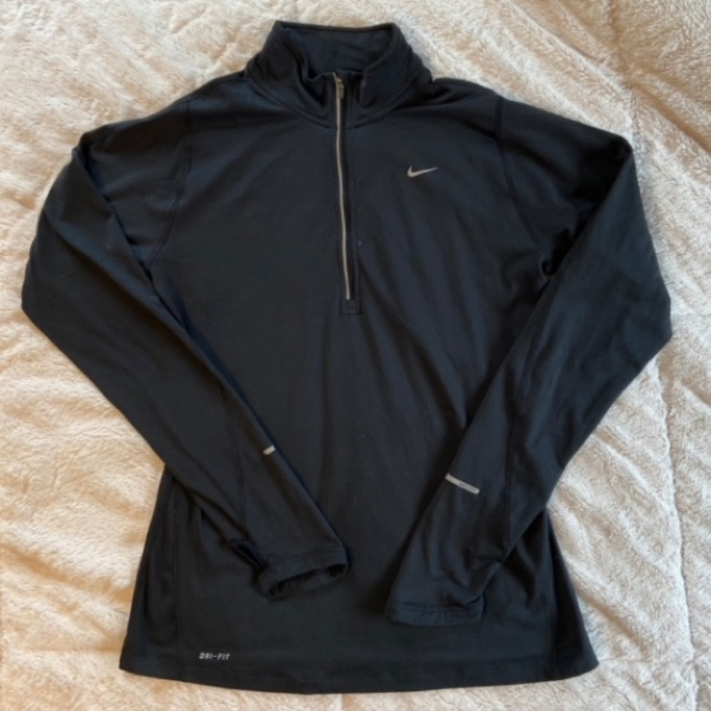 EUC Nike Dri-Fit Womens 1/4 zip